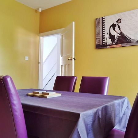 Perry Road, Beautiful Large House Available For Guests And Contractors Parking Wifi Villa Nottingham Exteriör bild