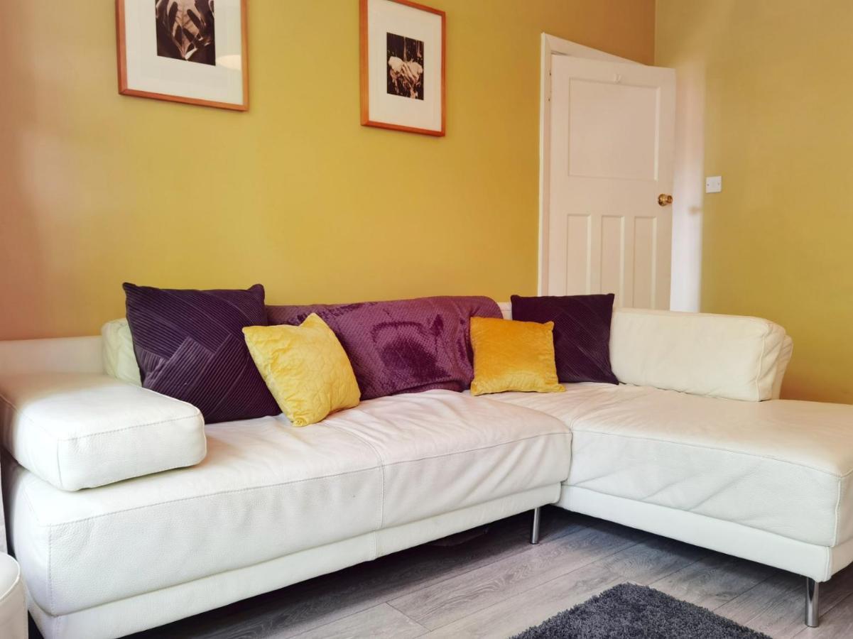 Perry Road, Beautiful Large House Available For Guests And Contractors Parking Wifi Villa Nottingham Exteriör bild
