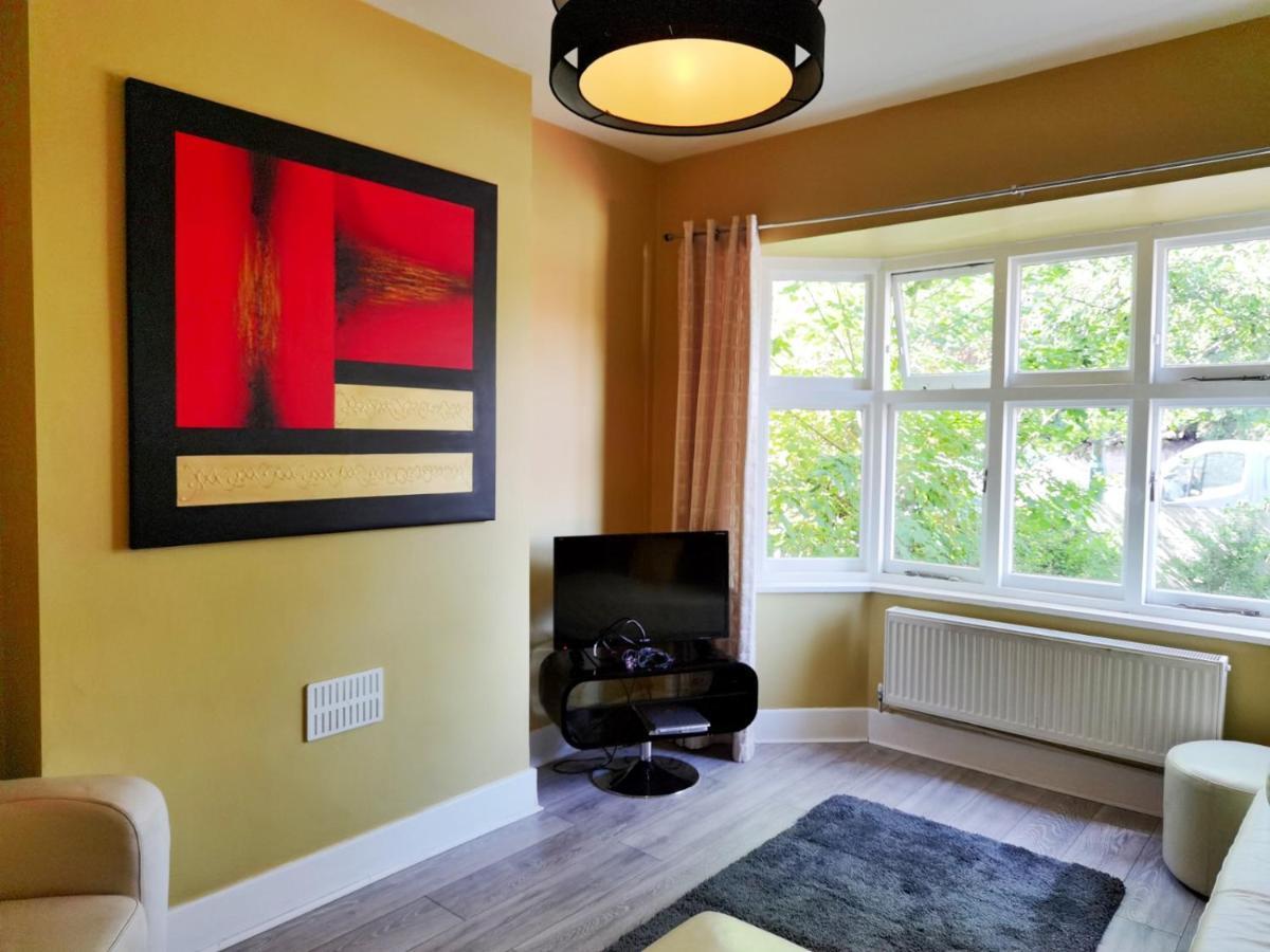 Perry Road, Beautiful Large House Available For Guests And Contractors Parking Wifi Villa Nottingham Exteriör bild
