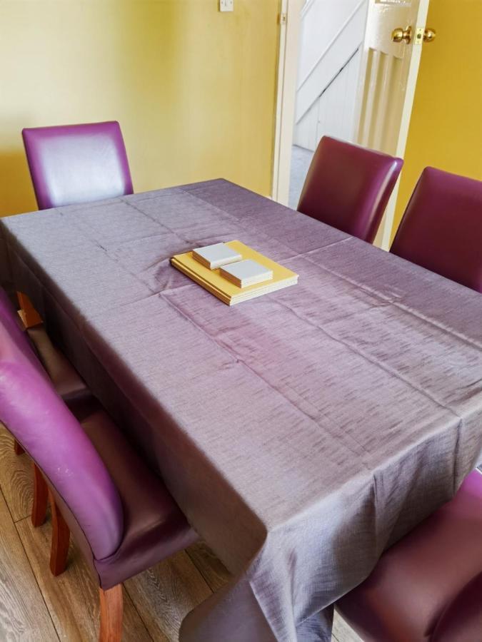 Perry Road, Beautiful Large House Available For Guests And Contractors Parking Wifi Villa Nottingham Exteriör bild