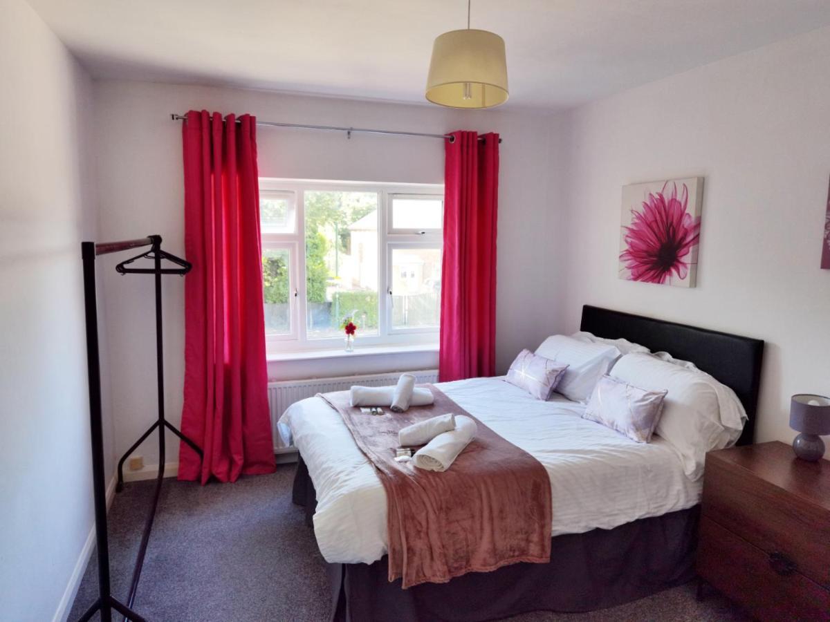 Perry Road, Beautiful Large House Available For Guests And Contractors Parking Wifi Villa Nottingham Exteriör bild