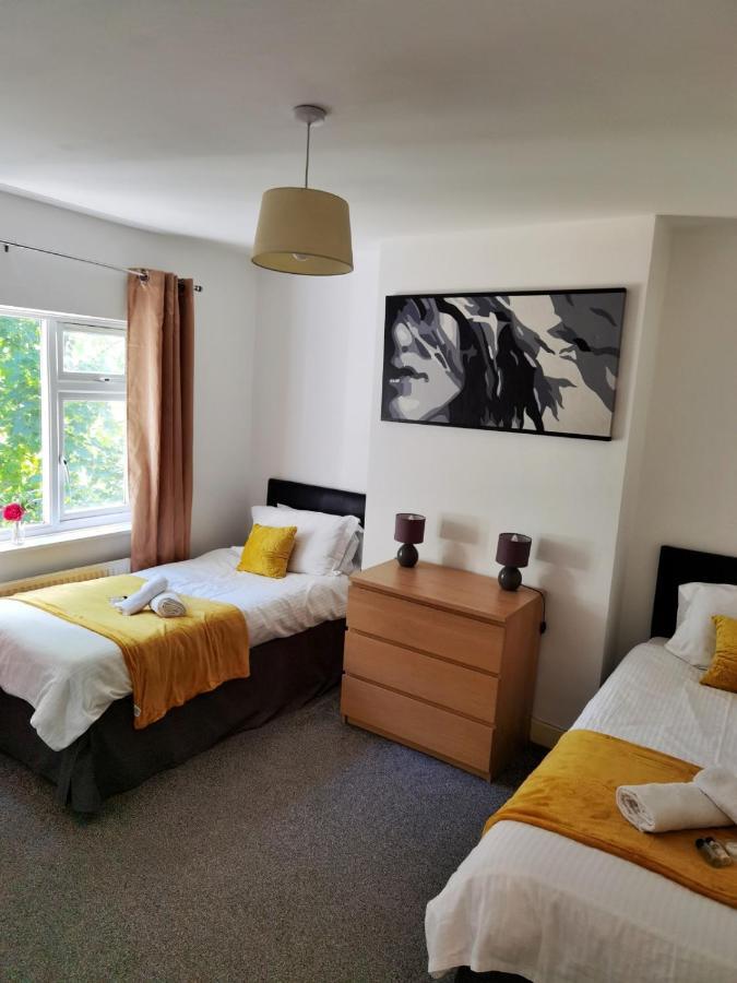 Perry Road, Beautiful Large House Available For Guests And Contractors Parking Wifi Villa Nottingham Exteriör bild